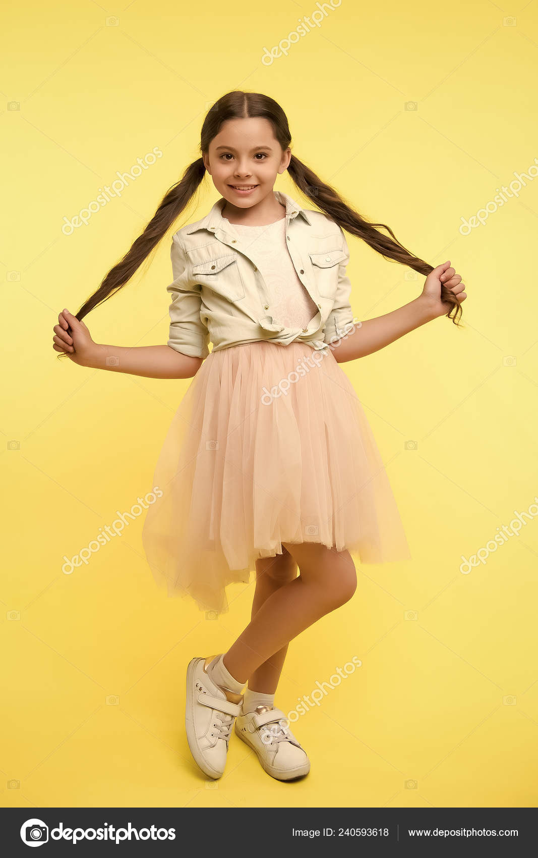 Check Out My Style Kid Girl Charming Ponytail Hairstyle Cute