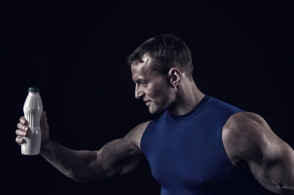 Knappe Bodybuilder Man Sexy Gespierde Vent Blauw Vest Met Atleet — Stockfoto