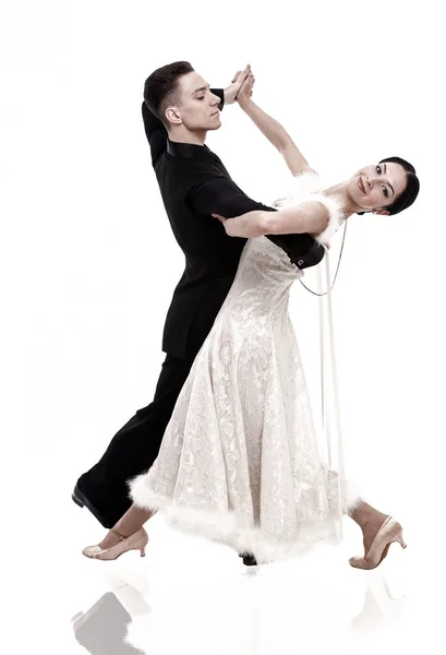 舞厅舞蹈情侣在白色的舞蹈姿势孤立 — 图库照片