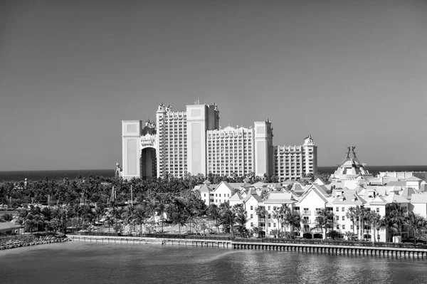 El complejo Atlantis Paradise Island, ubicado en las Bahamas — Foto de Stock