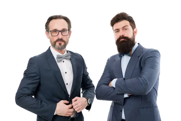 Zakenman modieuze outfit geïsoleerd wit. Business partners ervaren collega's. Mannen met baard dragen kostuums. Wij gaan je leren allemaal over het bedrijfsleven. Tips van de experts. Formele bedrijfsgebeurtenis conferentie — Stockfoto