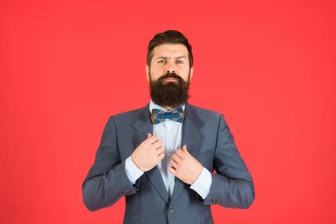 Siz olarak bireysel. Kendine güvenen iş adamı. Resmi moda. Moda. Sakallı adam hippi ceketi giyen. İş başarı. Sakal moda. Erkek moda bakmak. Sakallı adam resmi elbiseli