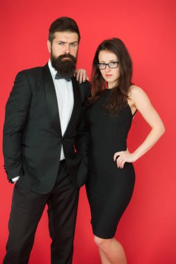 Kalbin eriyecek. Sakallı erkek ve kadın dating. birkaç aşk tarihte. Adam smokin ve seksi kadın resmi birkaç. Romantik Tarih. resmi moda bakmak. Teklifi veya nişan partisi. Romantizm