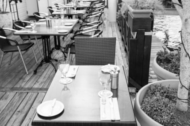 İskelede açık hava Restoran