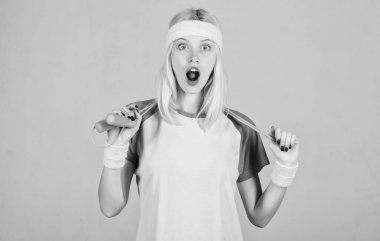 Kilo kaybı kavramı. Egzersiz için zaman bulun. İp atlama ile kadın egzersiz. Egzersiz büyük kalori brülör. Kız atlama halat tutun. Egzersiz egzersiz faydaları atlama. İnce aşağı. Hazır yaz vücudu alın