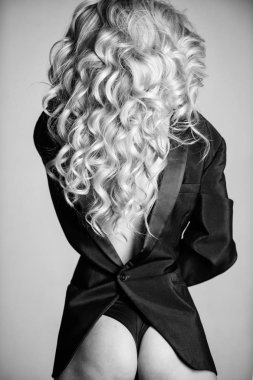 Bayan patronu sex oyunu. Çok seksi hissediyorum. Ganimet seksi moda bayan. Kız seksi sarışın geriye doğru resmi ceket giymek. Kadın seksi kalça oynak ruh hali. Azgın kadın çıplak vücut üzerinde giyen ceket ile cazip