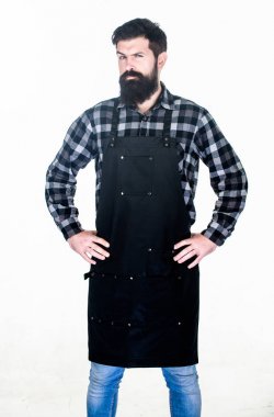 Klasik siyah. Izgara aşçı beyaz izole. Uzun sakallı önlük giyen pişirin. Cepleri ile pişirme önlük Master aşçı. Sakallı adam mutfak önlük aşçı