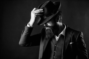 İngiliz kulübü. Dedektif şapkalı. Olgun hippi sakallı. acımasız beyaz hipster bıyık vardır. Takım elbiseli bir iş adamı. Gizli utangaç. Erkek resmi moda. Sakallı adam beyefendi. moda İngiliz