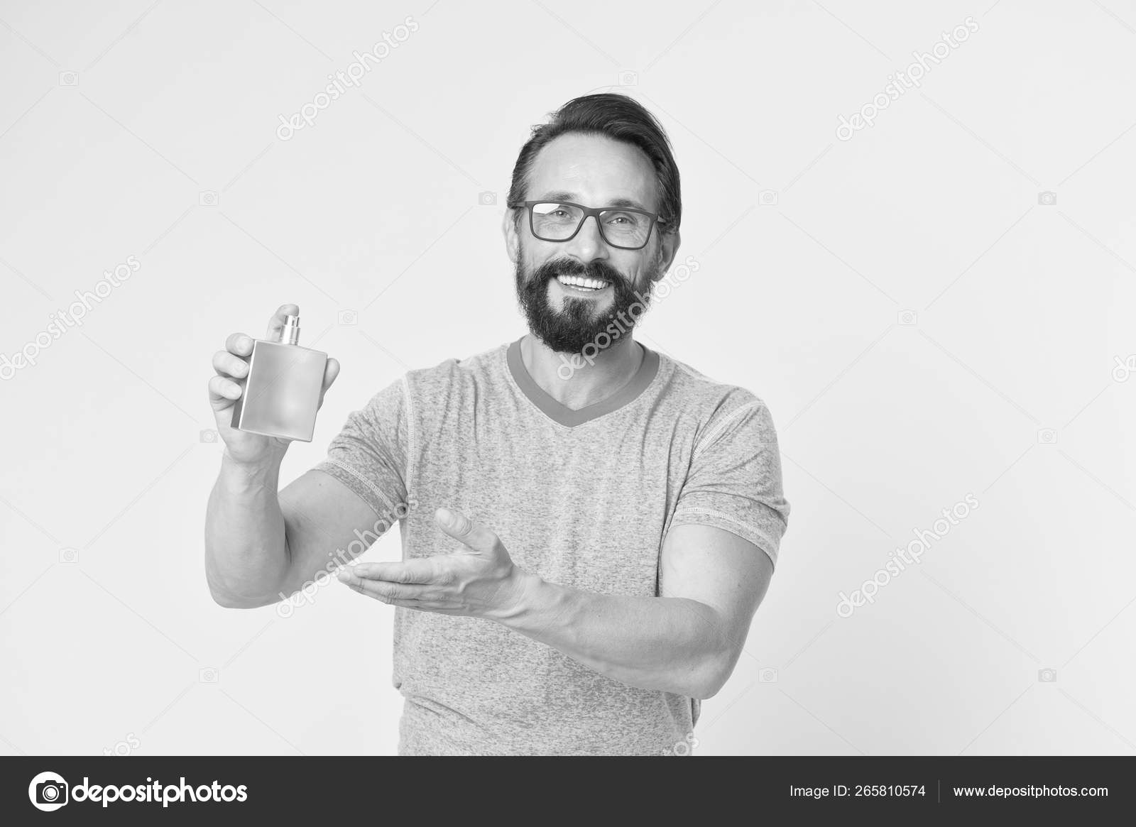 men wearing perfume