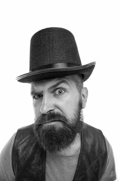 Cosas raras están pasando en su actuación. Quiero un truco de magia. Ilusionista truco concepto de rendimiento. Ejercicio de magia de circo. Trabajador de circo. Que comience la actuación. Hombre barbudo cilindro hipster — Foto de Stock