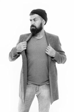 Şık kıyafet şapka parlak aksesuar. Moda trend kıyafet. Sonbahar ve ilkbahar sezon için şık casual kıyafet. Erkek Giyim ve erkek moda kavramı. Hipster şık moda palto ve şapka adam sakallı