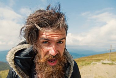 sakallı adam, acımasız beyaz hipster rüzgarlı Dağı'nda bıyıklı