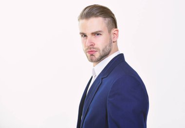 Yakışıklı ofis çalışanı. İş karar ve sorumluluk almak. Bireysel girişimci iş. İyi giyimli iş resmi elbise beyaz arka plan adamım. İş adam ciddi girişimci