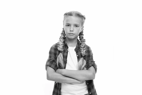 Internationale childrens dag. klein jong geitje mode. Jeugd geluk. klein meisje kind met perfecte haren. Gelukkig klein meisje. Beauty en fashion. Pure schoonheid. Vertrouwen in haar stijl — Stockfoto