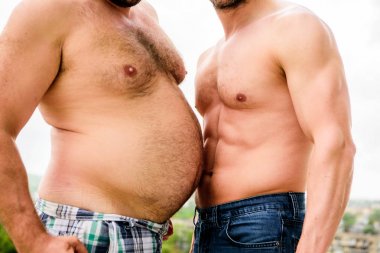 Kolay adımlarla altı paket abs içine bira göbek açın. Kilo kaybı. Spor motivasyonu. Hazır yaz vücut alın. Yağ ve altı paketleri çekici gövde karşılaştırın. Erkek çirkin şişman göbek ve güçlü altı paketleri kaslar