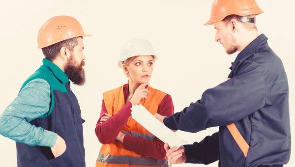 Resolução de problemas conceito. Construtor e engenheiro descobriu — Fotografia de Stock