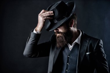 İngiliz kulübü. Dedektif şapkalı. Olgun hippi sakallı. acımasız beyaz hipster bıyık vardır. Takım elbiseli bir iş adamı. Gizli utangaç. Erkek resmi moda. Sakallı adam beyefendi. moda İngiliz