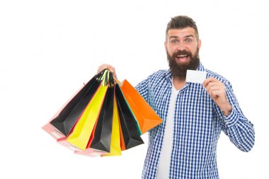 Tüketici koruma yasaları haklarını sağlar. Fuar Ticaret Yarışması ve pazarda doğru bilgiler. Güvenli alışveriş. Tüketici koruma konsepti. Man mutlu tüketici Hold alışveriş torbaları ve banka kartı