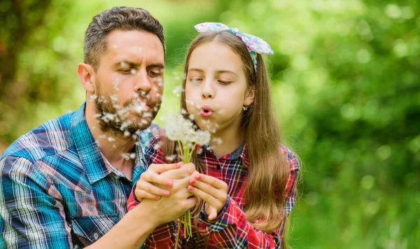Family summer farm. daughter and father love dandelion flower. little girl and happy man dad. earth day. spring village country. ecology. Happy family day. Positive florist — Stock Photo, Image