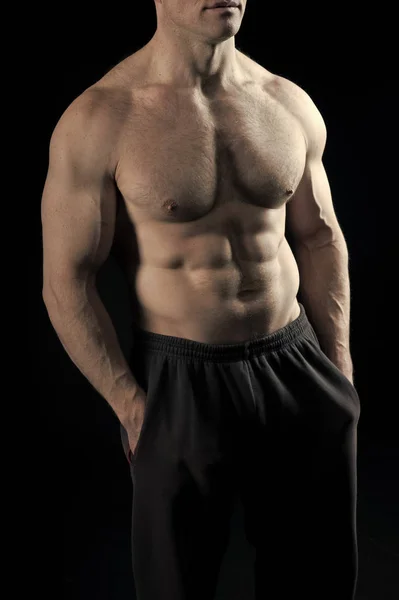 Torso med sex pack och ab muskler. Torso med vältränad mage och atletisk bröstet — Stockfoto
