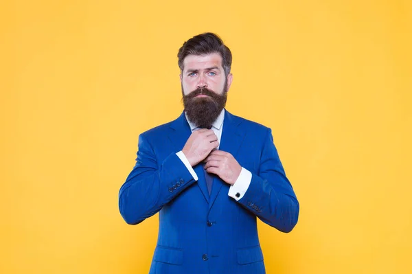 Successful businessman top manager. Serious motivated entrepreneur. Business strategy. Brutal simplicity of thought. Businessman concept. Confident businessman handsome bearded man in formal suit — Stock Photo, Image