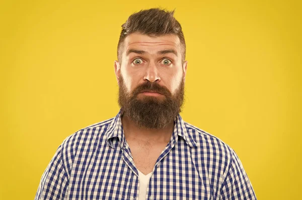 Fashion man with beard. Bearded man. brutal caucasian hipster with moustache. surprised man on yellow background. Mature hipster with beard. Male barber care. Hip and stylish — Stock Photo, Image