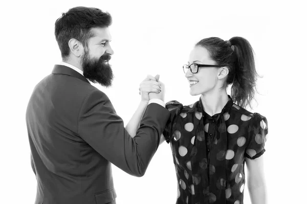 Pareja de lucha libre brazo. Confrontación en el cargo. derrota y victoria. hombre de negocios y liderazgo de mujer de negocios. asociación y trabajo en equipo. ganar y perder. Lucha libre de brazos. pareja asociación —  Fotos de Stock