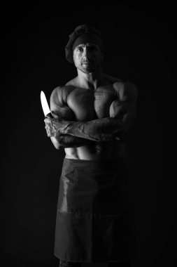 iyi bir vücut için sağlıklı gıda. acımasız kasap. gıda katkı maddeleri. seksi adam siyah izole aşçı. bıçaklı kasap. şef önlük kaslı gövde ile adam. Mutfağı. erkek ev hanımı. mutfakta koca