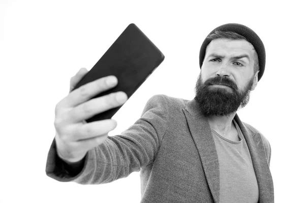 Blogger de estilo de vida. Guapo hipster tomando foto selfie para blog personal. Compartir vida blog en línea. Concepto de influencer digital. Comunicación por videollamada. Transmisión en línea. Blog personal redes sociales — Foto de Stock