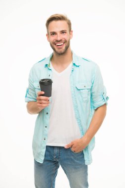 Keyfin yerine gelsin diye kahve iç. Geri dönüştürülebilir kahve fincanı. Hippi adam elinde kağıt kahve fincanı tutuyor. Rahatlatıcı mola. Giderken iç. Kahveni iç ve götür. Eko yaşam tarzı ve geri dönüşüm. Tattan memnun.