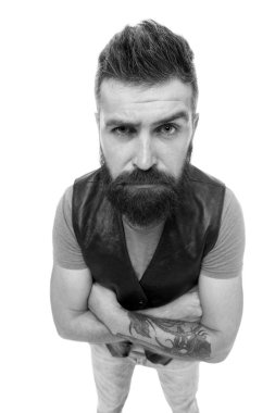 Hey, orada mısın? Bıyık ve uzun sakal ile hipster. Adam olgun sakallı kaslı acımasız hipster beyaz arka plan. Erkeklik ve vahşet. Lumbersexual iyi bakımlı hipster kamera bakıyor