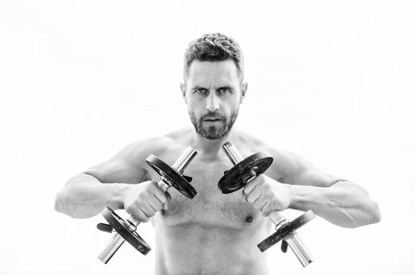 Megőrülnek. Siker. Tökéletes bicepsz. Izmos ember gyakorlása reggel súlyzó. ember sportolója súlyemelés. Szteroidok. sportos testtel. Súlyzó tornaterem. fitnesz-és sportfelszerelések — Stock Fotó