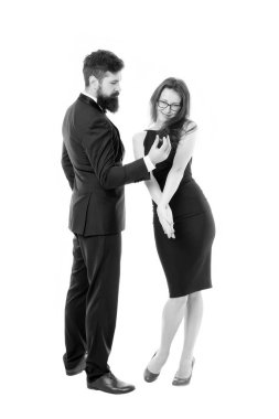 Adam kırmızı kutu romantik teklifini bekliyor. Benimle evlenir misin? Evet demek üzereyim. Eşsiz evlilik teklifi için fikirler. Çift yıldönümünü kutluyor. Umarım yüzüğü seviyordur. Evlenme teklifi.