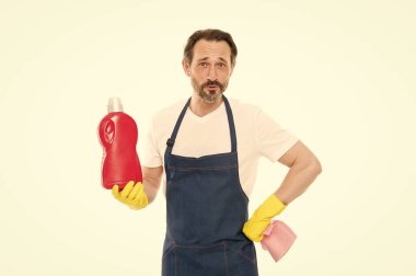 Her şey mükemmel olmalı. Temizlik hizmeti ve ev görev. Oğlan lastik eldiven şişe sıvı sabun kimyasal temizlik maddesi. Sakallı adam temizlik ev. Temizlik ev concept. En düşük rub Parlatıcı