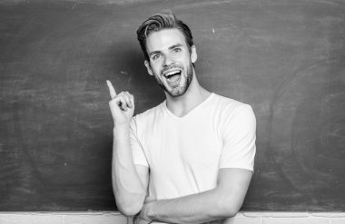 Üniversite hayatı. Genç öğretmen. Öğretmenler günü. Üniversite online kursları. Yurt dışında. özel ders. Okula dönüyorum. Tahtadaki adam. Bilgileri buraya getir. Sınıftaki öğrenci. En İyi Servis