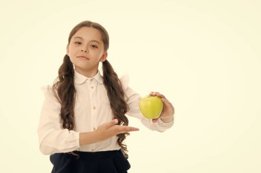 Diyet ve sağlıklı yiyecekler. Okula dönelim. Çocukluk mutluluğu. Küçük kız çocuğu. özel ders. Akıllı liseli. Çocuklar Günü 'nde. Eğitim çevrimiçi. Okul üniformalı mutlu küçük kız. Okul işleri.