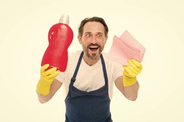 Mikroplar uzak tutmak iyi hijyen mantıklı. Ev hijyen. Ev bakım ürünü tutan mutlu süpürge. Olgun alt şişe ile Temizleme Aracısı ve silecek holding. Ev temizlik ve her gün hijyen