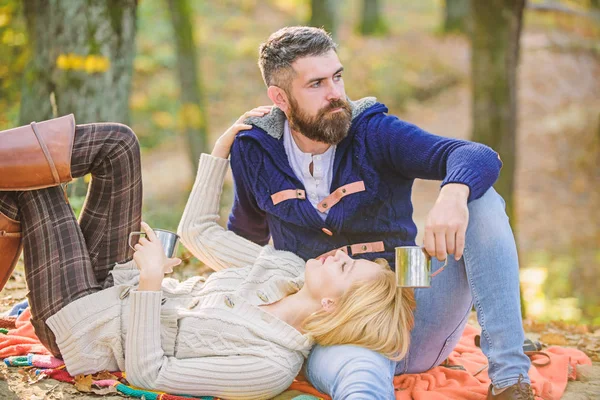 Picnic time. Happy loving couple relaxing in park together. Romantic picnic forest. Couple in love tourists relaxing on picnic blanket. Vacation weekend picnic camping and hiking. Tourism concept — Stock Photo, Image