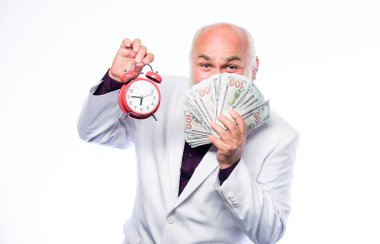 Vakit nakittir. Para kazan. Bankacılık ve para tasarrufu. Tasarruf sistemi ve hayat sigortası. Nakit güvenlik. Zengin dede. Başarılı bir iş adamı. Kıdemli emeklilerin elinde nakit para ve saat var.