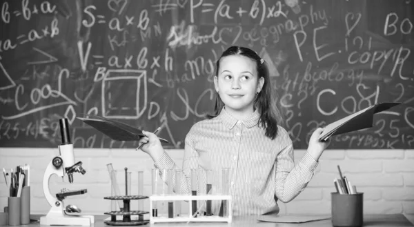 Medical results. Chemistry. Back to school. students doing biology experiments with microscope. Little kids learning chemistry in school lab. happy childrens day. Little children at school lesson — Stock Photo, Image