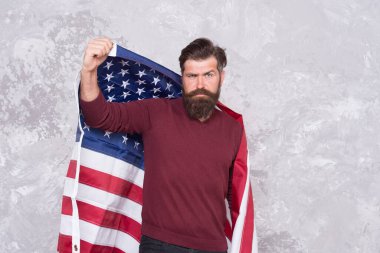 Vatansever bağımsızlık günü. Amerikan geleneklerini takip et. Adam vatanını adadı. Bağımsızlık Günü resmi tatil. ABD 4 Temmuz 'u kutluyor. İngilizce dil öğrenme