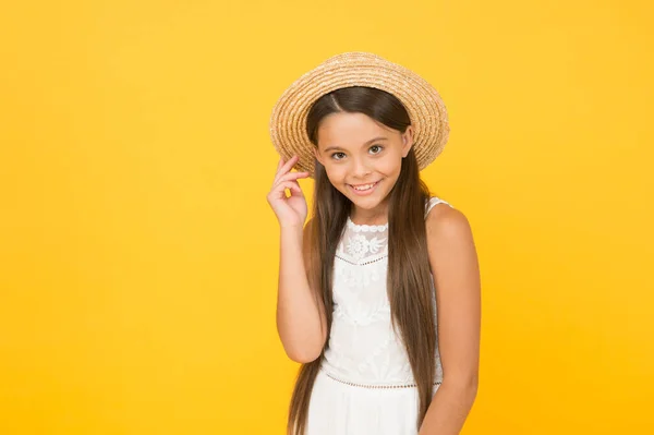 Summer tour. Leisure and entertainment concept. Summer happiness. Vacation mood. Tropical tour. Sale and discount. Goods for kids. Adorable little girl wearing elegant hat. Have funny summer holiday — Stock Photo, Image