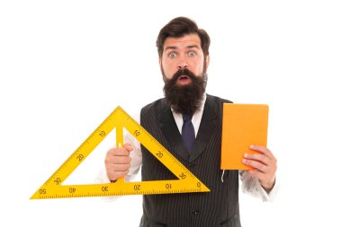 Vay canına. Şaşırtıcı mühendis beyazı izole etti. Mühendis Üçgeni ve sınıf kaydını tutuyor. Önde gelen proje mühendisi. Mühendis ya da tasarımcı. Mühendislik çizimi. Geometri dersi. Okula geri dön.