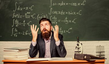 Göz devirme. Özel ders sırasında göz devirme. Özel ders. Özel ders. Özel okulda eğitim. Öğren ve çalış. Evde eğitim