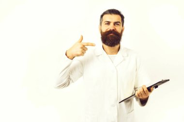 Kaba sakallı Kafkas doktor ya da lisansüstü öğrencisi