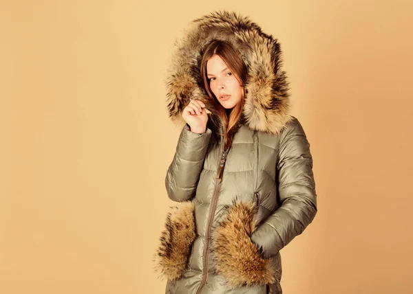 Shopping concept. Black friday. Personal stylist service. Buy winter clothes. Sale and discount. Woman shopping try winter clothes. Shopping guide. Fashion boutique. Faux fur. Girl wear warm jacket — Stock Photo, Image