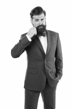 Tecrübeli liderlik. Etkinlik yöneticisi. Modern hayatta iş. Damat düğüne hazır. Resmi takım elbiseli sakallı adam. İş adamı sakallı, olgun patron papyon takıyor. Sanat yönetmeni. Modern iş