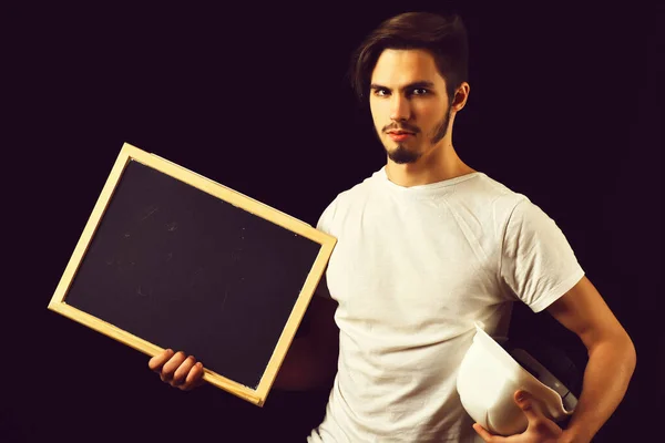 Seria guapo barbudo capataz en negro estudio fondo, espacio de copia — Foto de Stock