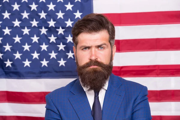 American news. American reform. July 4. American citizen usa flag. American citizen. Happy celebration of victory. Bearded hipster man being patriotic for usa. National holidays. Proud of motherland — Stock Photo, Image