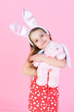 Paskalya ve bahar kutlamaları doğurganlık ve yeni yaşam konsepti.